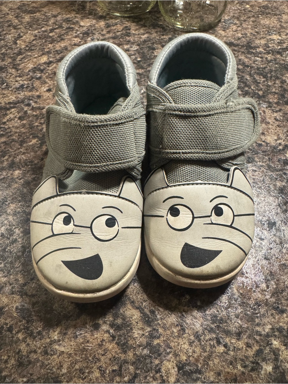 Ikiki shoes size 8